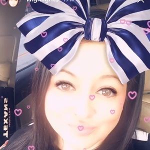 Meet your Posher, Jolie